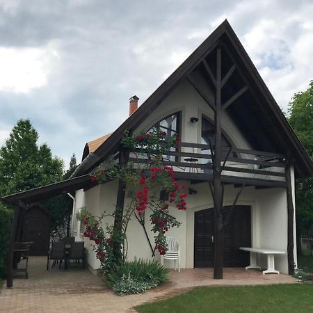 Rózsa Porta Vonyarcvashegy Exterior foto